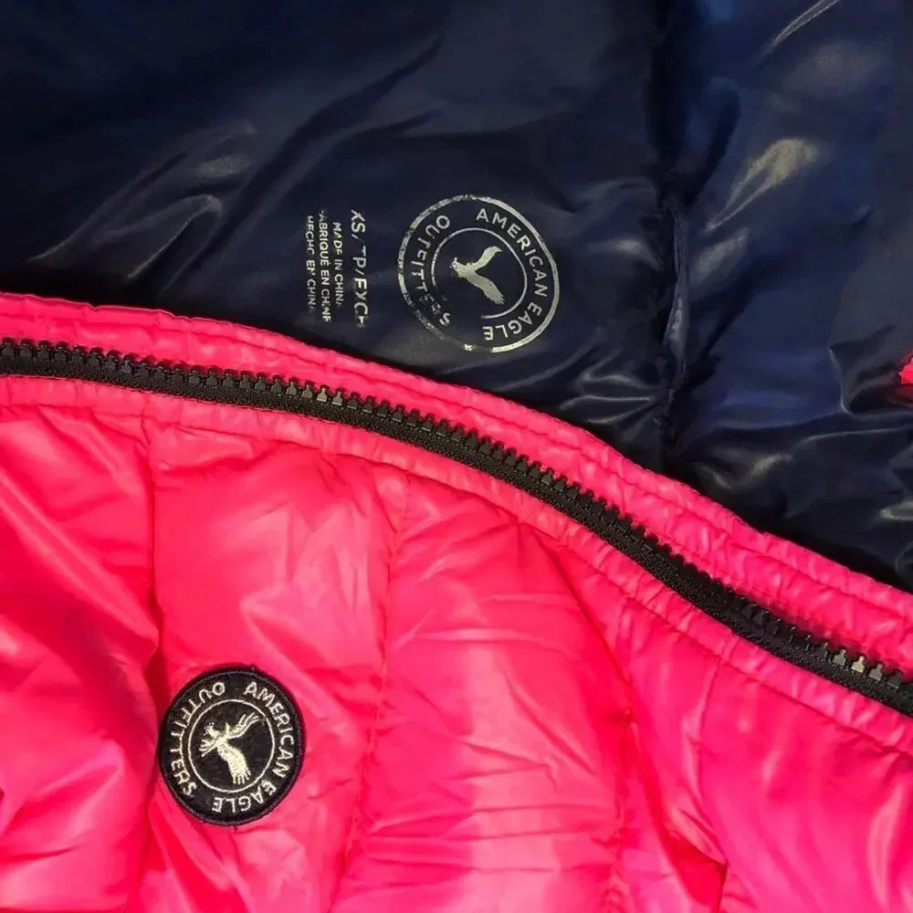 American Eagle Hot Pink BARBIE CORE Hoodie Puffy Cozy Women Vest size XS - Picture 4 of 6